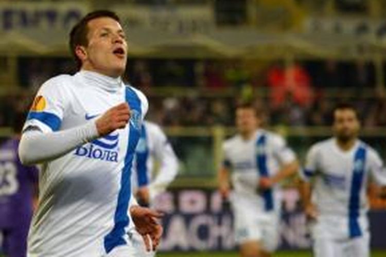 Gelandang serang asal Ukraina, Yevhen Konoplyanka.