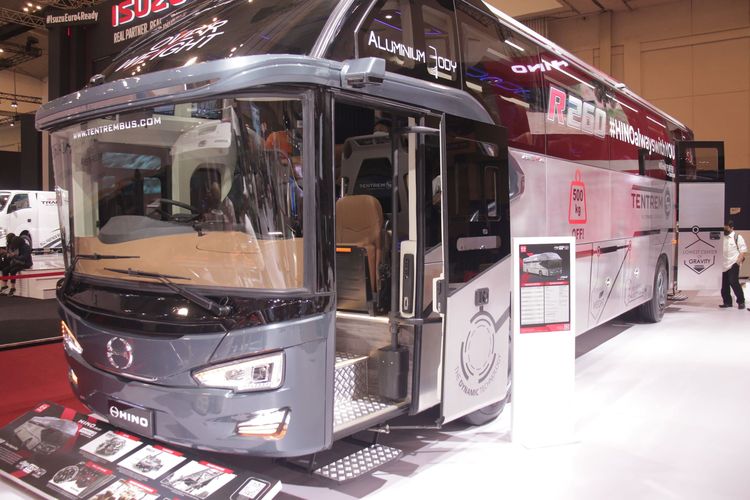 Bus baru Karoseri Tentrem, Avante H7 AB yang dipasang ke sasis Hino R260