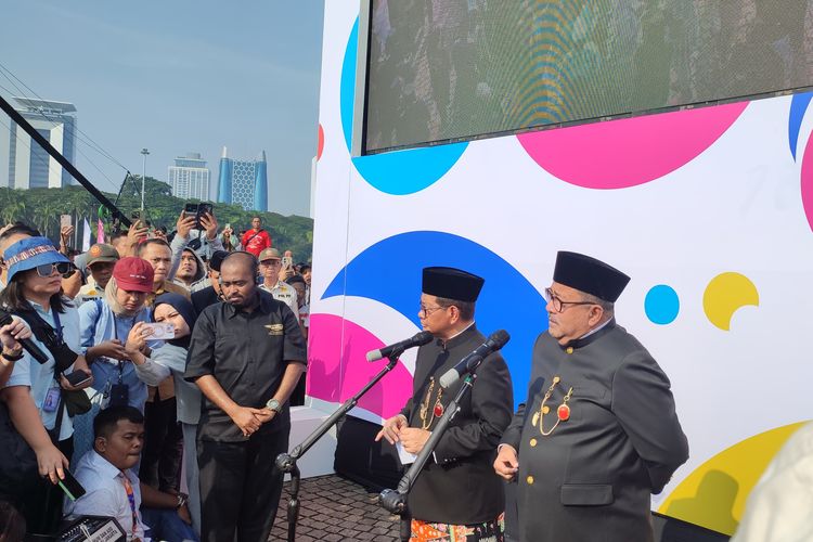 Gubernur DKI Jakarta Pramono Anung dan Wakil Gubernur Rano Karno dalam perayaan HUT ke-498 Jakarta.