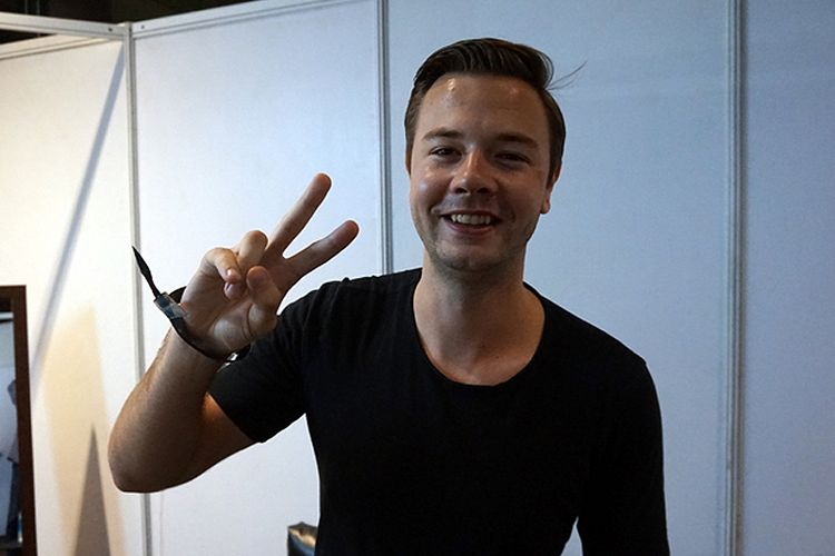 DJ Sam Feldt usai diwawancara oleh Kompas.com, sebelum tampil di Invasion 2018 di JIEXPO, Kemayoran, Jakarta Pusat, Jumat (14/9/2018) malam.                              