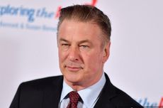 Bebasnya Alec Baldwin dari Dakwaan Kasus Tembak Halyna Hutchins Saat Syuting