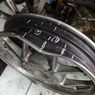 Pelek Motor Retak, Las atau Ganti Baru? Ini Penjelasan Ahli