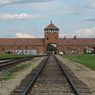 KISAH MISTERI: Catatan Narapidana dari Neraka Holocaust di Kamp Auschwitz