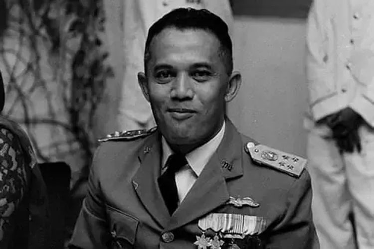 Jenderal Besar Abdul Haris Nasution (AH Nasution), salah satu Pahlawan Nasional asal Sumatera Utara.