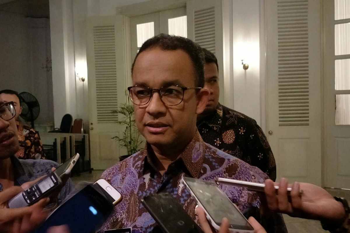 Gubernur DKI Jakarta Anies Baswedan di Balai Kota DKI Jakarta, Jalan Medan Merdeka Selatan, Kamis (18/1/2018) malam.