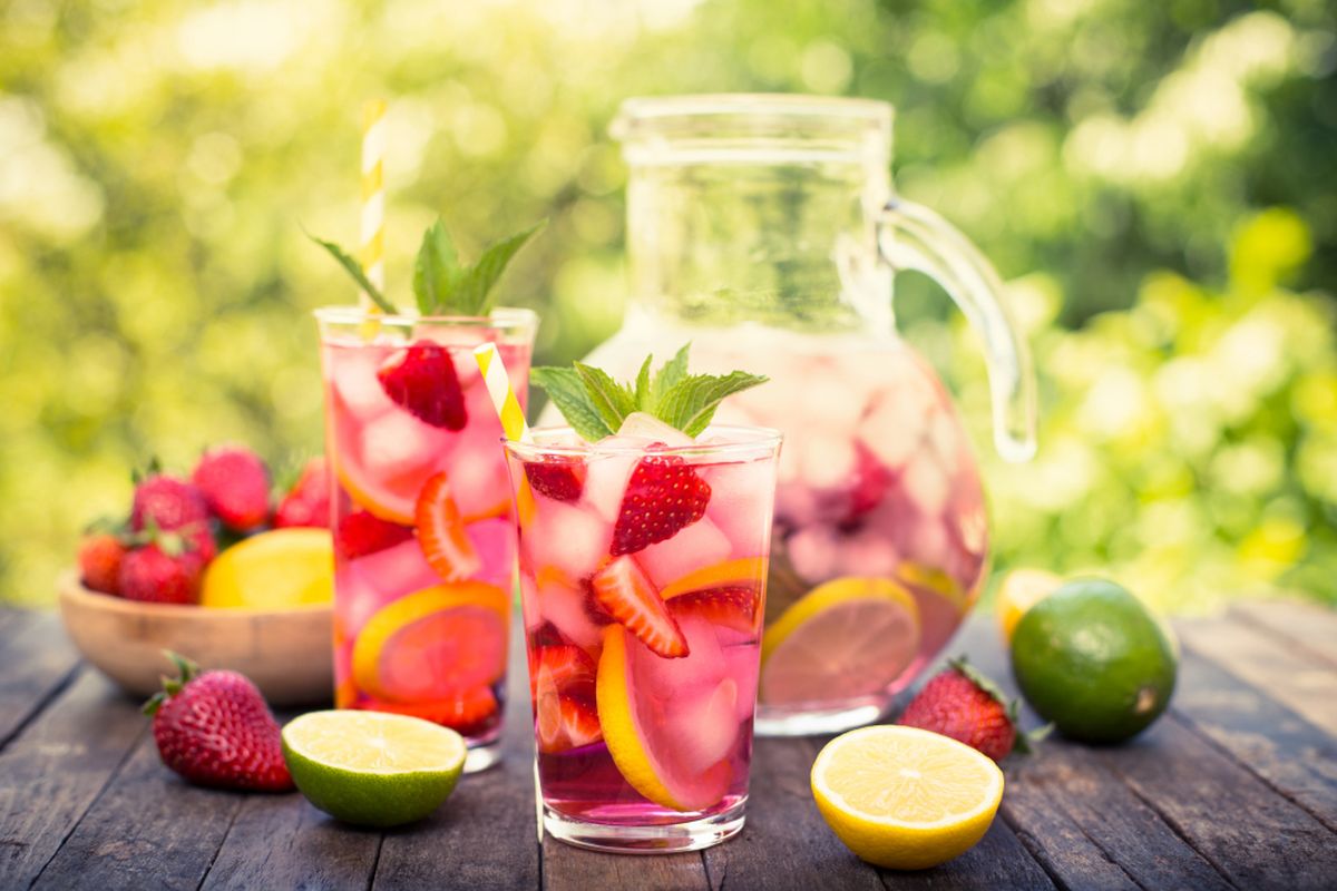 Ilustrasi Minuman buah-buahan