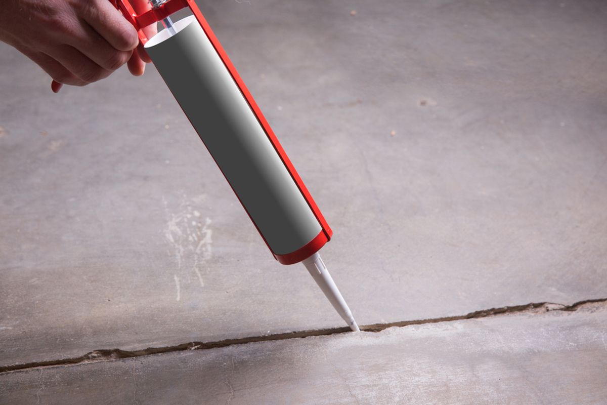 Ilustrasi lantai beton retak.