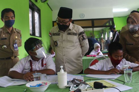 Cerita Murid yang Rindu Sekolah, Ingin Dengar Suara Guru Secara Langsung