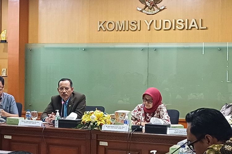 KY Dukung Peningkatan Kesejahteraan Hakim