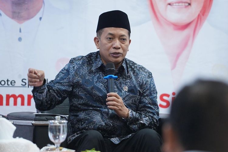 Sosok Menteri Koperasi (Wamenkop), Ferry Juliantono yang baru saja dilantik