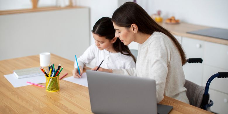 ilustrasi ibu dan anak. Ucapan, twibbon, dan poster Selamat Hari Ibu 22 Desember 2025.