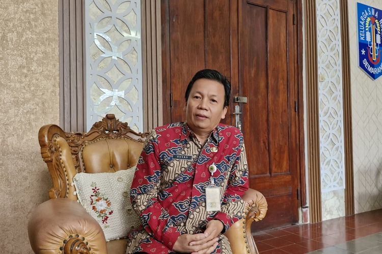 Kepala SMAN 1 Semarang, Kusno saat ditemui di kantornya, Kamis (4/7/2024).