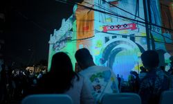 Pertunjukan Video Mapping Warnai Pembukaan Kembali Kesawan City Walk di Gedung Warenhuis