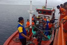 Dihantam Ombak, Kapal Pajeko dengan 17 ABK Tenggelam 
