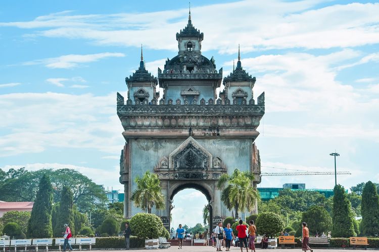 Ilustrasi Patuxai di Vientiane, Laos