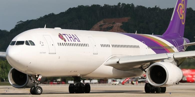 Pesawat jenis A 330-300 Thai Airways.