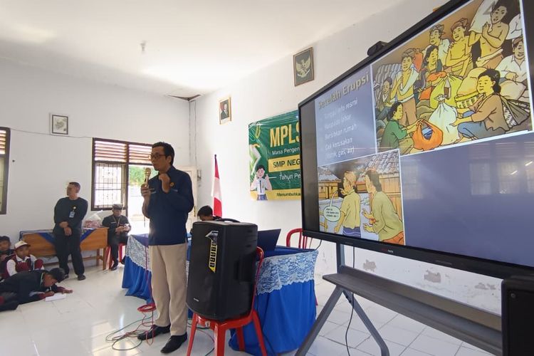Pelajar Banyuwangi Dibekali Mitigasi Erupsi Gunung Raung Saat MPLS