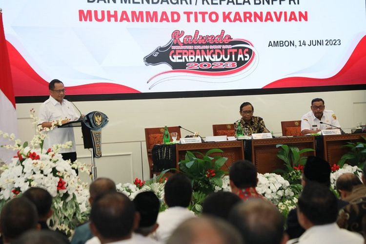 Mendagri Muhammad Tito Karnavian juga Kepala BNPP memberikan pengarahan umum pada acara Gerakan Pembangunan Terpadu Perbatasan (Gerbangdutas) Tahun 2023 di Maluku Barat Daya, Rabu (14/6/2023). 