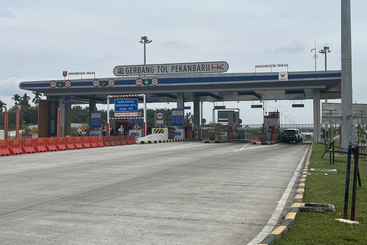 Tol Pekanbaru-Dumai.