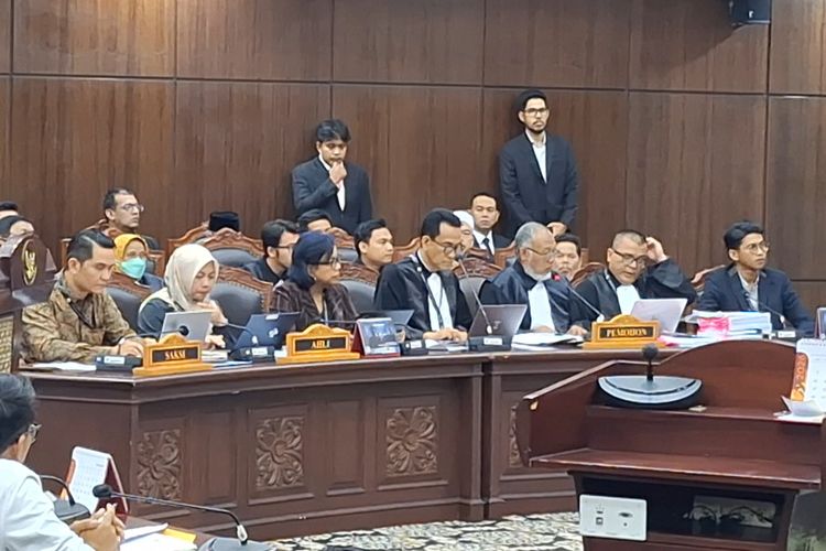 Gugatan Syarat Pencalonan Gibran, Saksi: Surat Kesetaraan Tak Bisa Ditolak Saat Pendaftaran