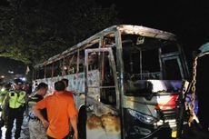 Bus Dibakar Massa Setelah Tabrak Pengendara Motor di Sleman