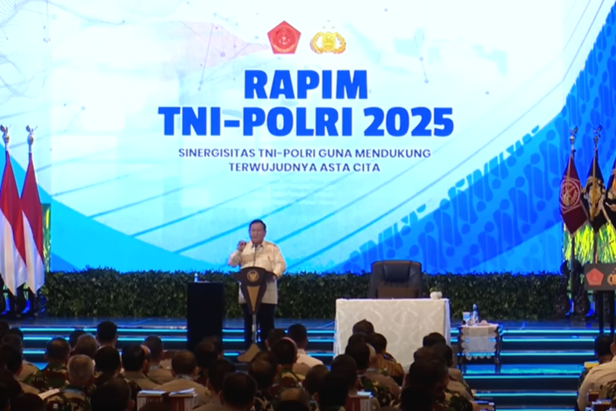 Prabowo: TNI Polri, Bersihkan Diri Kalian Sebelum Saya Ambil Tindakan