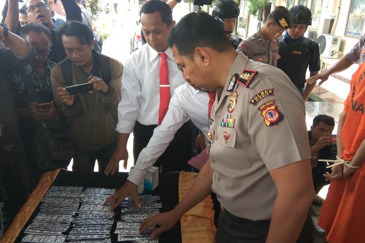 Sejumlah obat tanpa resep disita penyidik Satuan Reserse Narkoba Polres Ciamis dari tangan empat pengedar obat-obatan jenis hexymer, Senin (17/2/2020).