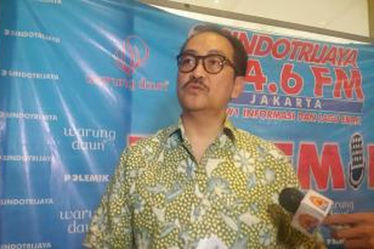 Ketua Asosiasi Pengusaha Minuman Beralkohol Bambang Britono usai acara diskusi di Cikini, Jakarta,  Sabtu (3/10/2015)