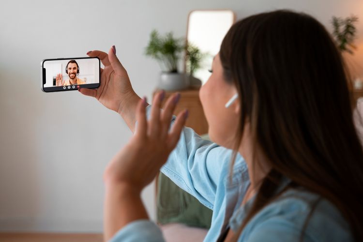 Tantangan Menjalani LDR atau Hubungan Jarak Jauh, Tak Hanya Cemburu