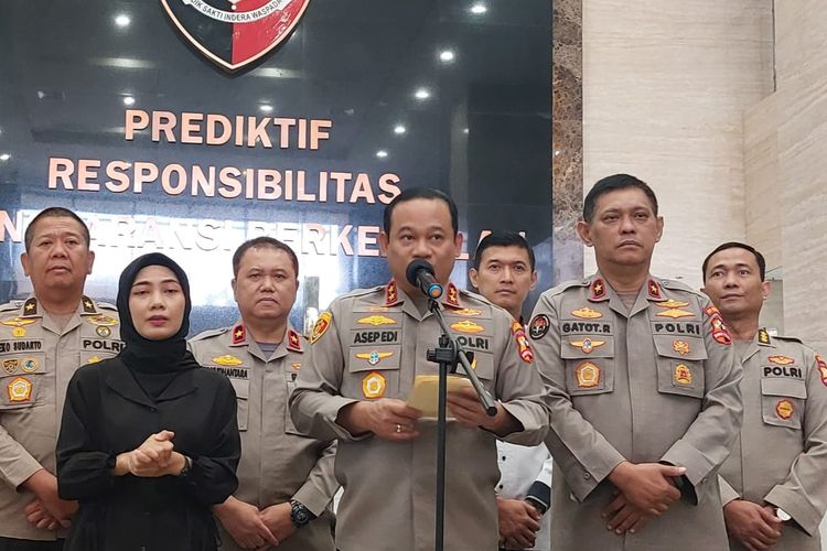 Kepala Operasi Nusanrara Cooling System Polri Irjen Pol Asep Edi di Mabes Polri, Jakarta, Senin (2/10/2023).