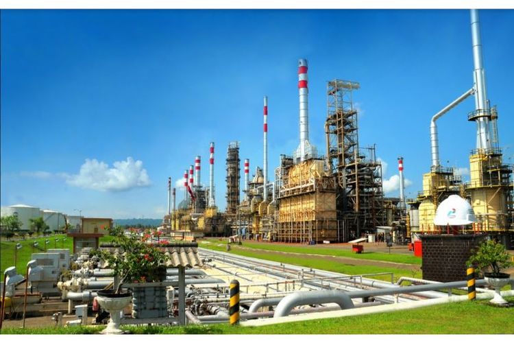 Pertamina mampu bersaing dengan Singapura dalam hal penghematan dan efisiensi biaya operasional kilang minyak. 