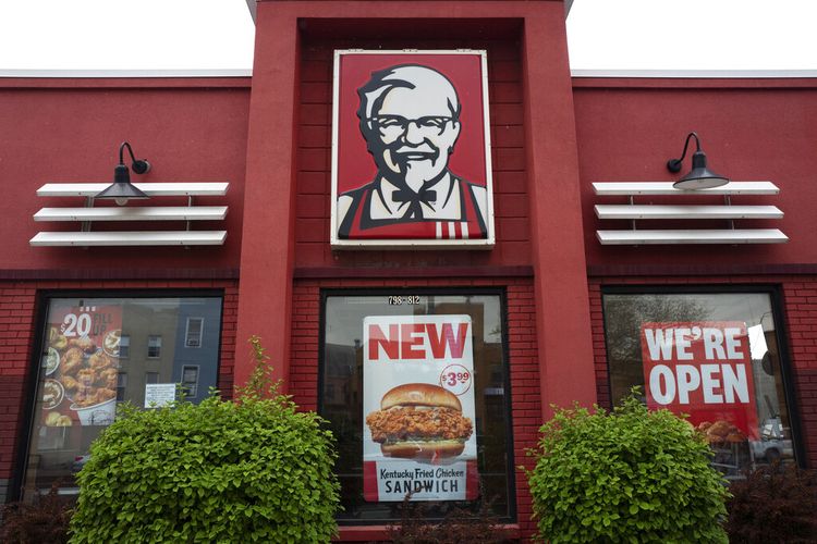 Ilustrasi gerai makanan cepat saji KFC.