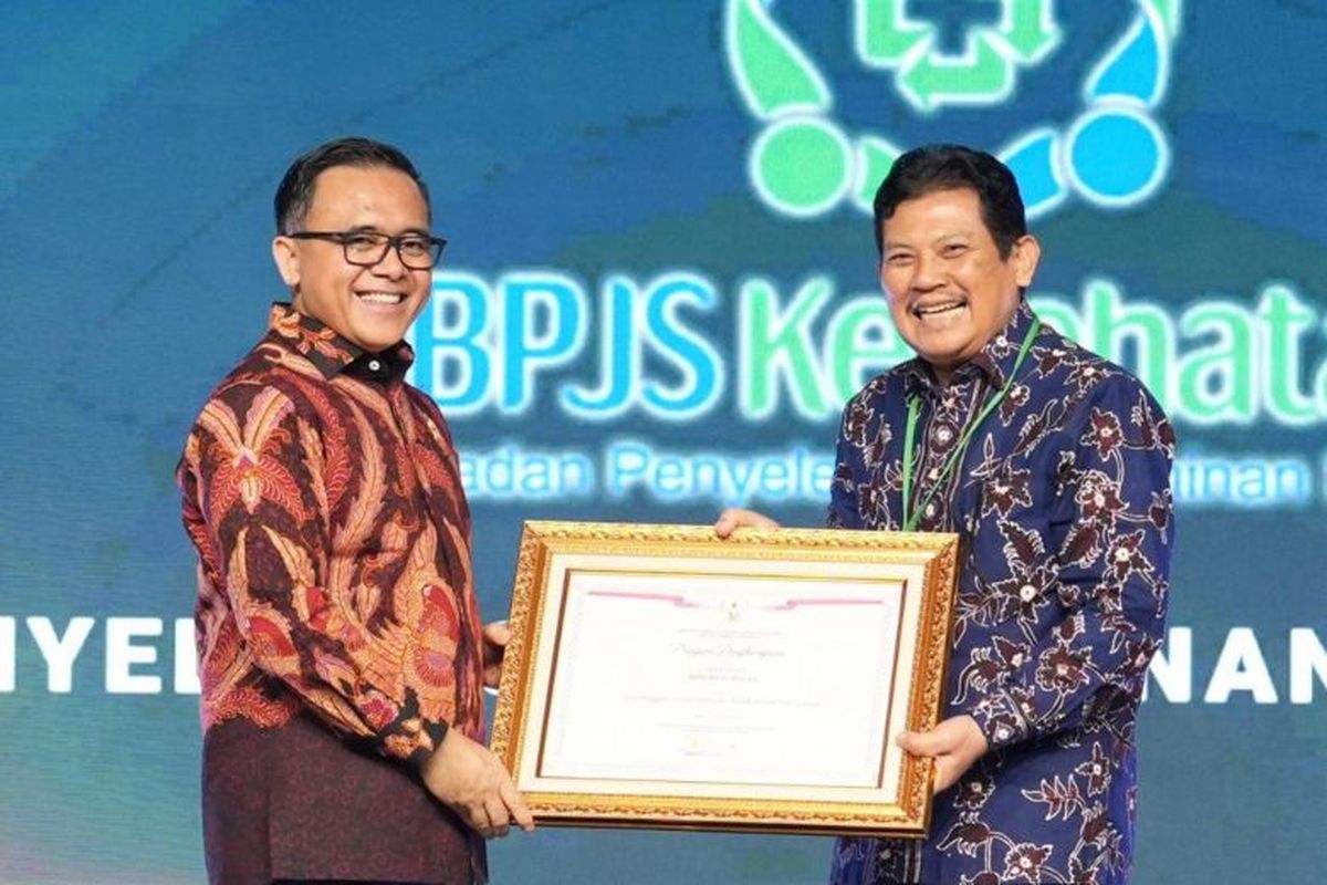 Penghargaan pemantauan keberlanjutan dan replikasi inovasi pelayanan publik kategori penyelenggara inovasi terbaik. 