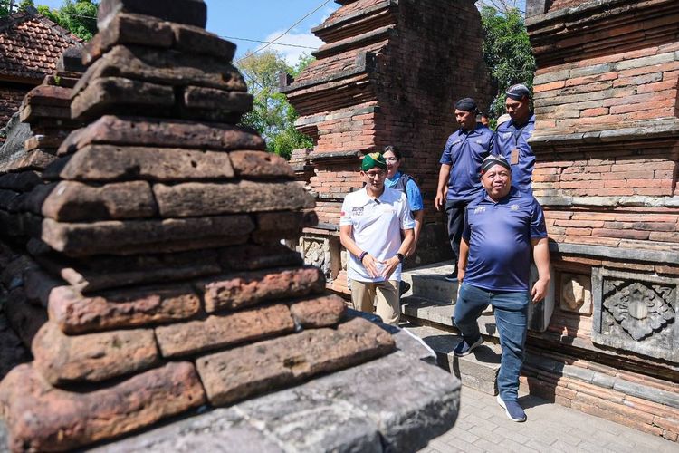 Menparekraf Sandiaga Uno saat berkunjung ke Desa Wisata Wukirsari, Bantul, Daerah Istimewa Yogyakarta (DIY), Minggu (28/5/2023).