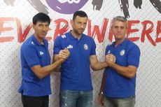 Arema FC Kontrak Kiper Asing asal Serbia dan Lepas Kiper Lokal