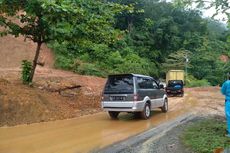 Putus 5 Jam akibat Longsor, Akses Jalan Padang-Painan Kembali Pulih