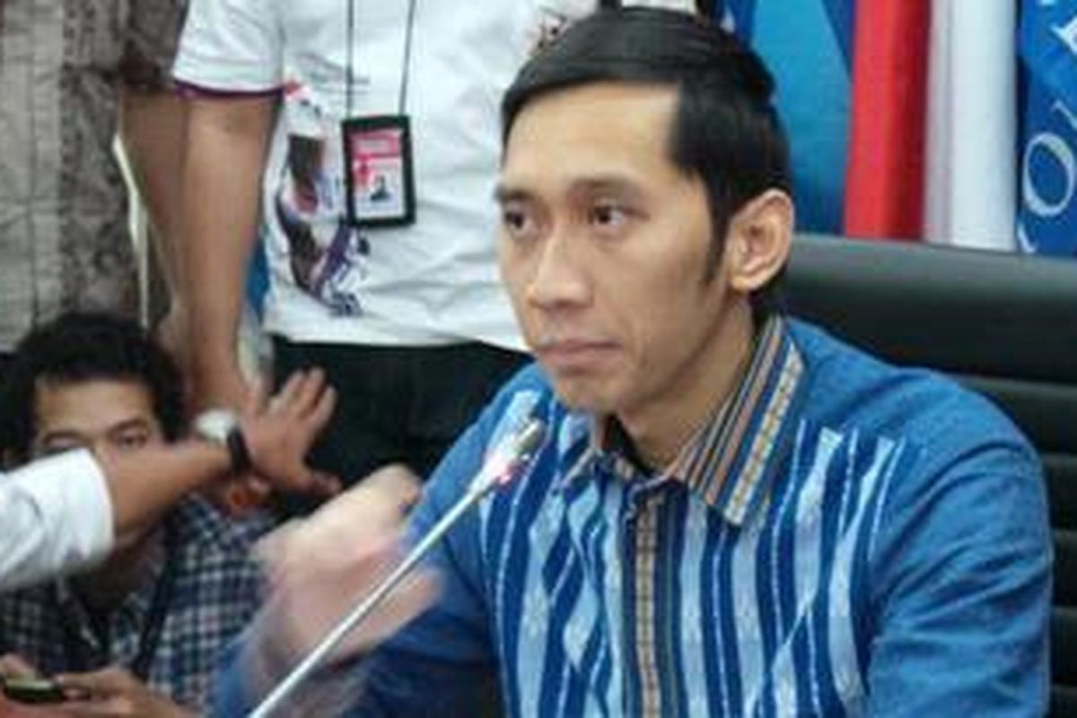 Anggota Komisi I DPR RI Edhie Baskoro alias Ibas menyatakan mundur dari DPR, Kamis (14/2/2013).