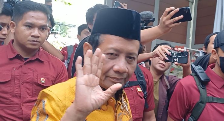 Minta Warga Tenang Hadapi Intimidasi Pemilu-Pilpres, Mahfud MD: Iya Kan Saja