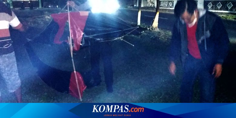 Tersangkut Benang Layang-layang Putus, Susanto Jatuh dan Tewas - Vimarsana News