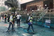 Pemimpin Hong Kong Kunjungi Masjid yang Disiram Meriam Air Polisi