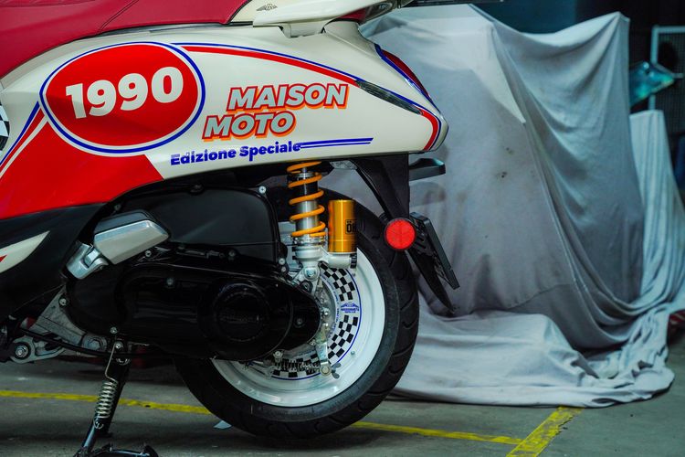 Yamaha Grand Filano Hybrid kembali mendapat sentuhan khas dengan mengusung konsep Vintage Rally ala motor petualang era 90-an