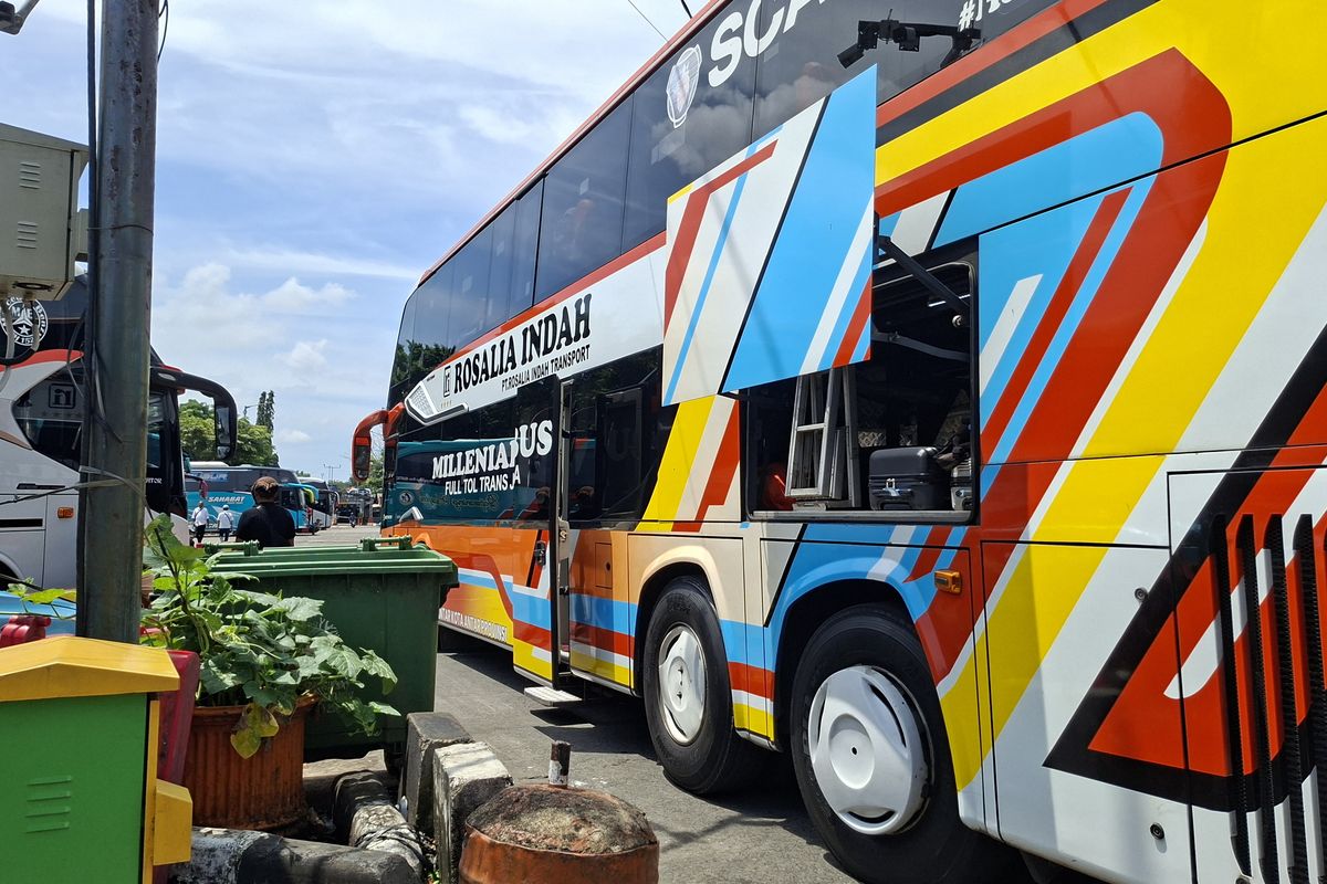 Tembus 17 Jam, Arus Balik dari Jateng dan Sumsel ke Jakarta Macet Parah