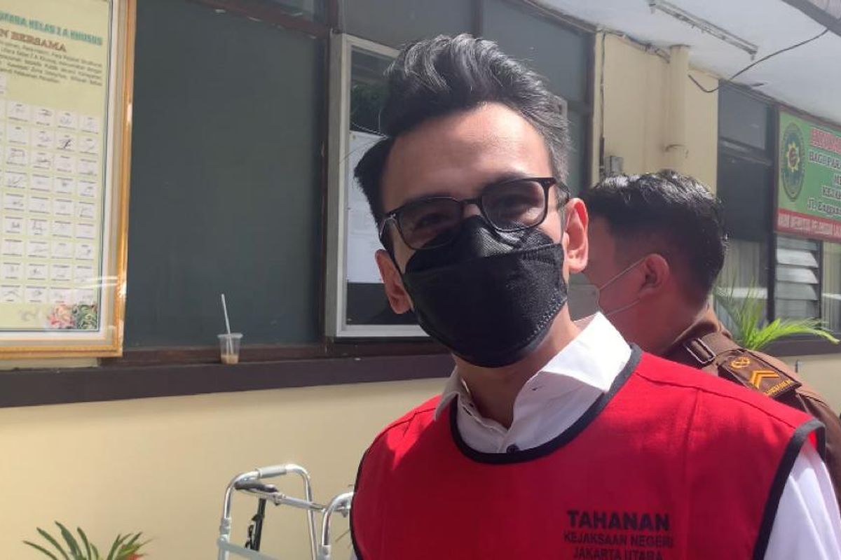 Terdakwa Adam Deni hadir dalam sidang pembacaan eksepsi pada Senin (21/3/2022) di Pengadilan Negeri (PN) Jakarta Utara.