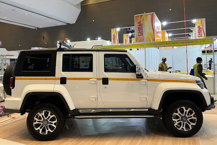 BAIC BJ40 Plus Mining Edition