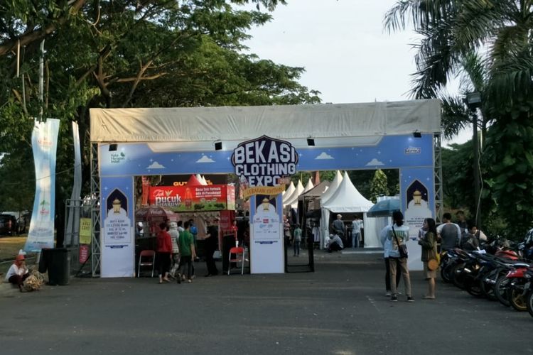 Bekasi Clothing Expo 2019 di Bundaran Tarian Langit Kota Harapan Indah, Kota Bekasi,  Rabu (29/5/2019).