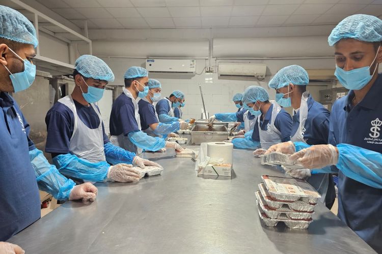 Cerita dari Dapur Katering Marmara di Madinah yang Telah 25 Tahun Layani Jemaah Haji Indonesia