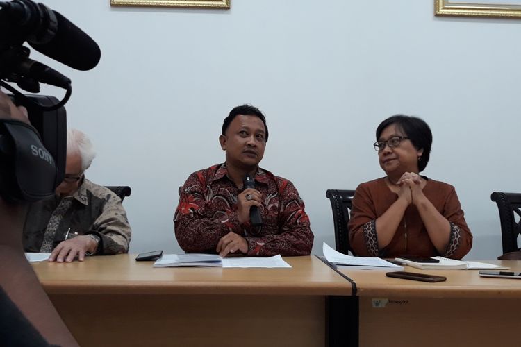 Komisioner Komnas HAM Choirul Anam di Kantor Komnas HAM, Jakarta, Jumat (21/12/2018).