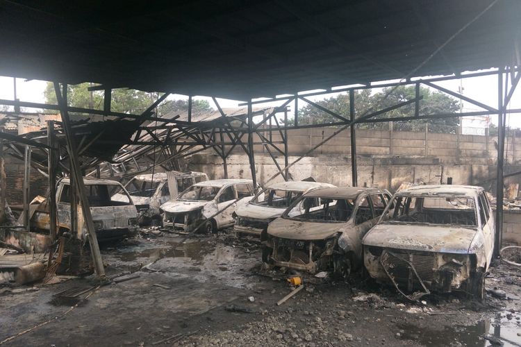 Kondisi terkini lokasi kebakaran di sekitar Depo Pertamina Plumpang, Jakarta Utara, Sabtu (4/3/2023).