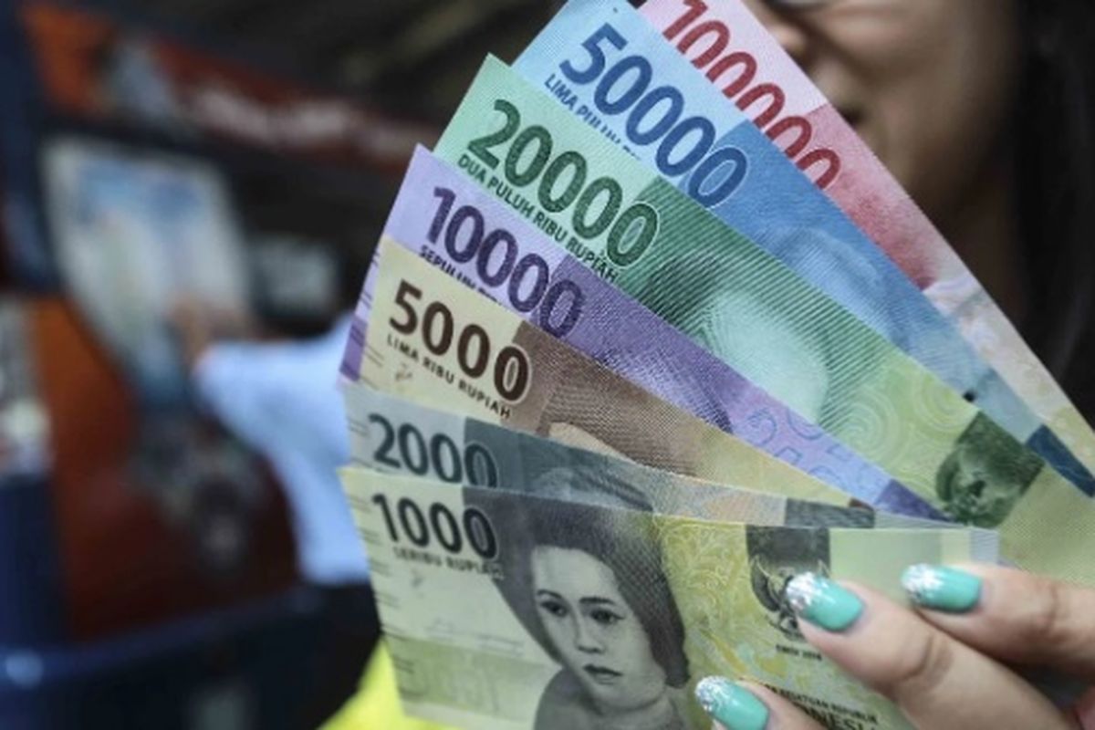 Ilustrasi uang. Puluhan orang di Tasikmalaya terkena investasi bodong, Kamis (10/11/2022).