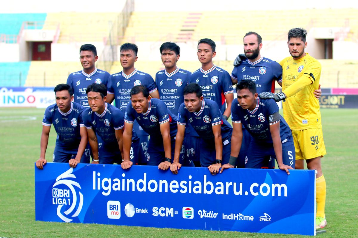 Skuad Arema FC saat pertandingan pekan 16 Liga 1 2022-2023 melawan Madura United yang berakhir dengan skor 0-2 di Stadion Sultan Agung Bantul, Selasa (20/12/2022) sore.